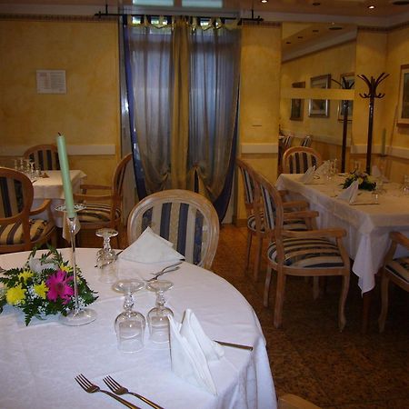 Bed and Breakfast Trattoria Bettola à Lonato Extérieur photo