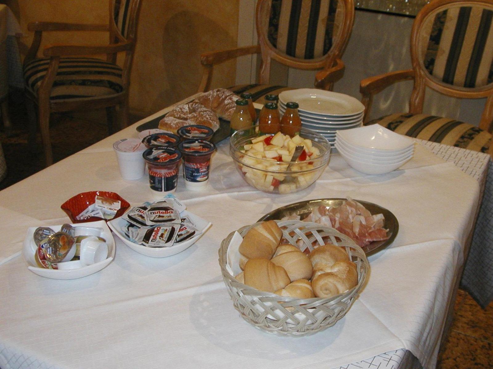 Bed and Breakfast Trattoria Bettola à Lonato Extérieur photo